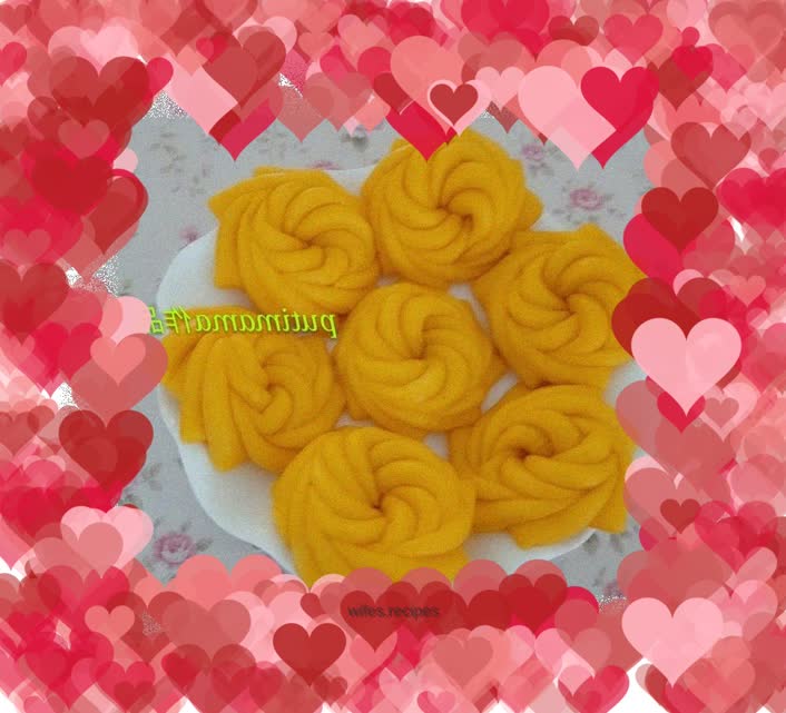 Pumpkin pattern steamed buns