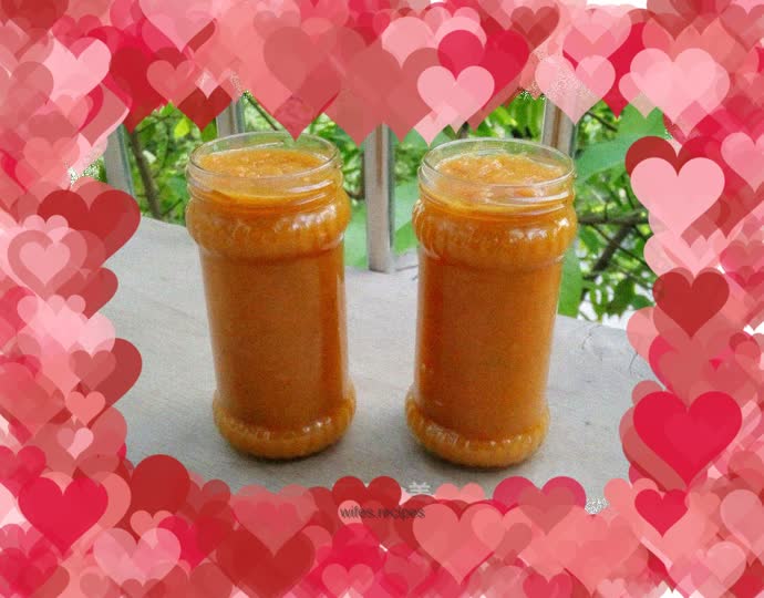 Homemade loquat paste