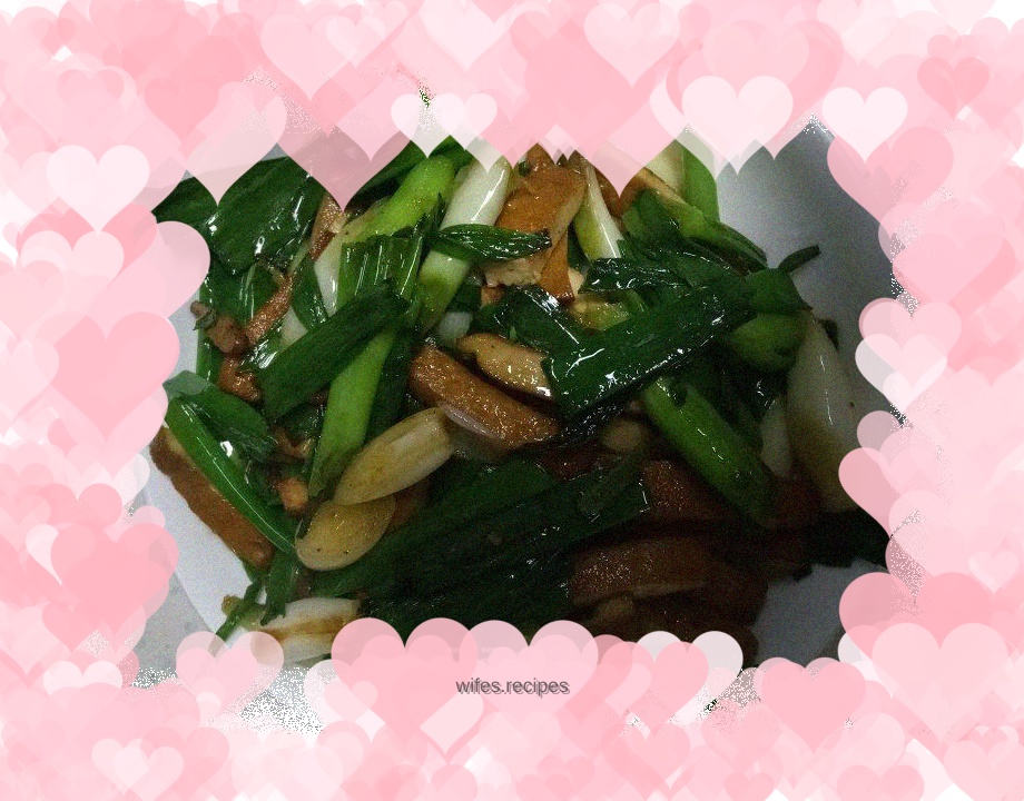 Stir-fried dried tofu with green onions