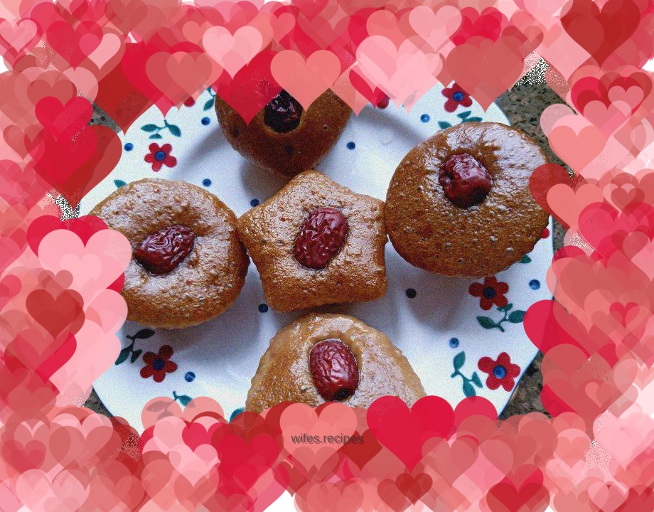 Brown sugar and red date evaporated cake