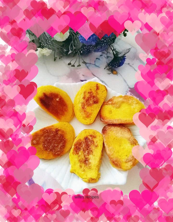 Pan-fried pumpkin steamed buns