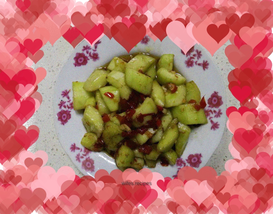 Chopped pepper and cucumber