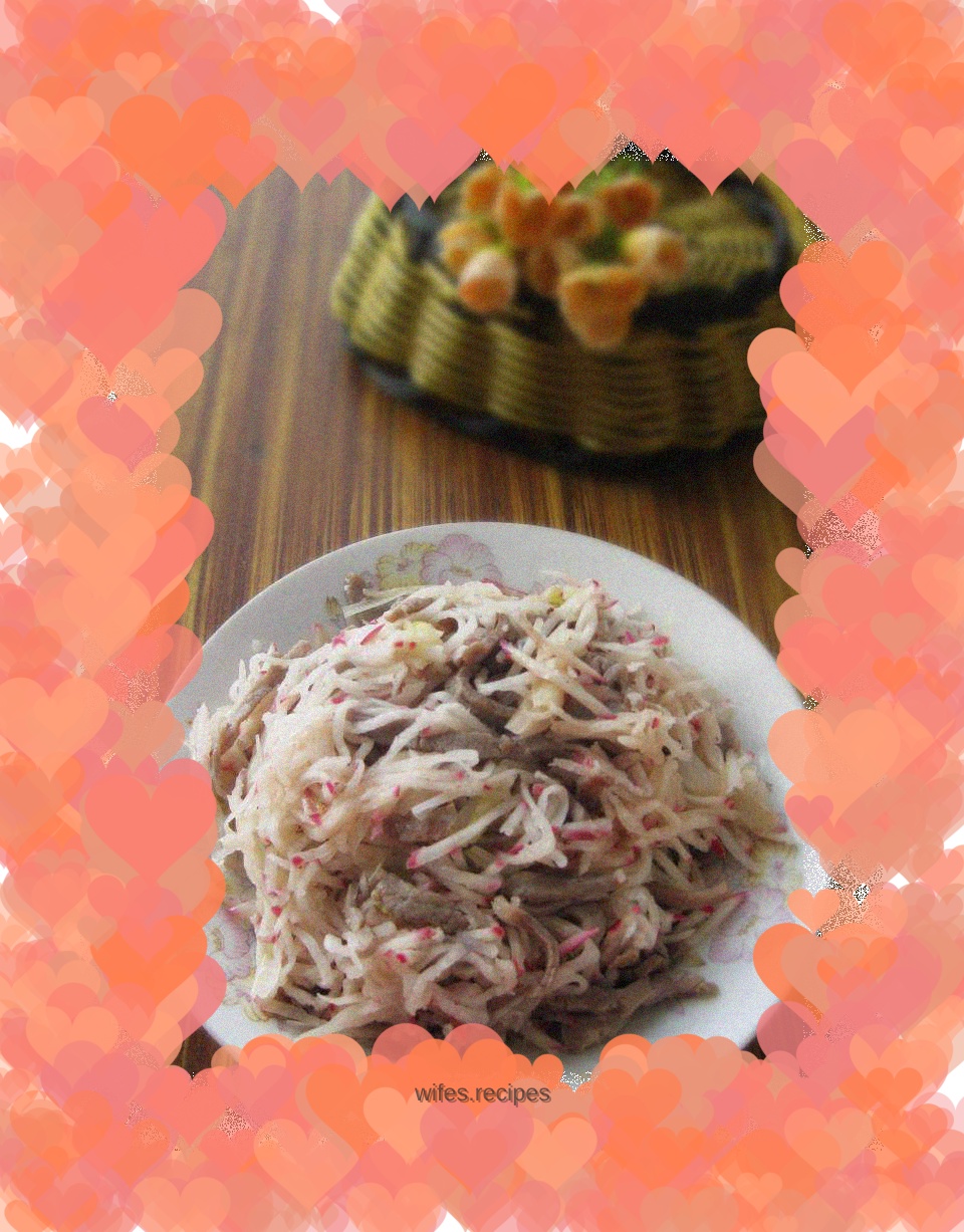 Stir-fried shredded pork with radish