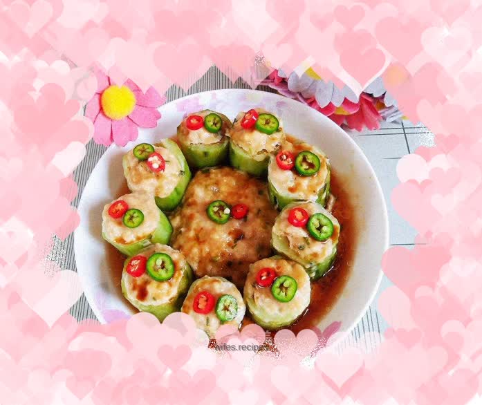 Cucumber stuffed with meat