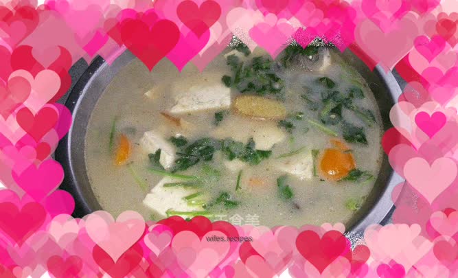 Crucian carp tofu soup