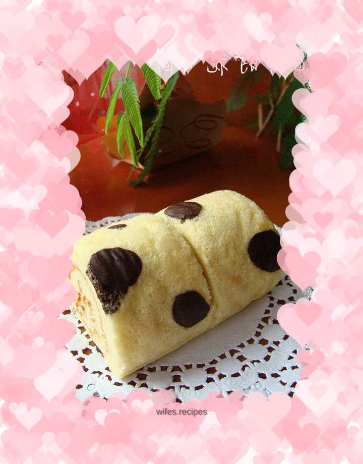 Polka Dot Cake Roll