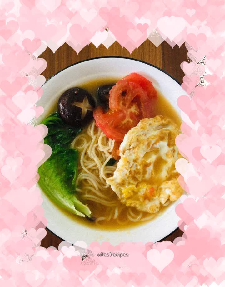 Tomato, Egg and Mushroom Noodle Soup