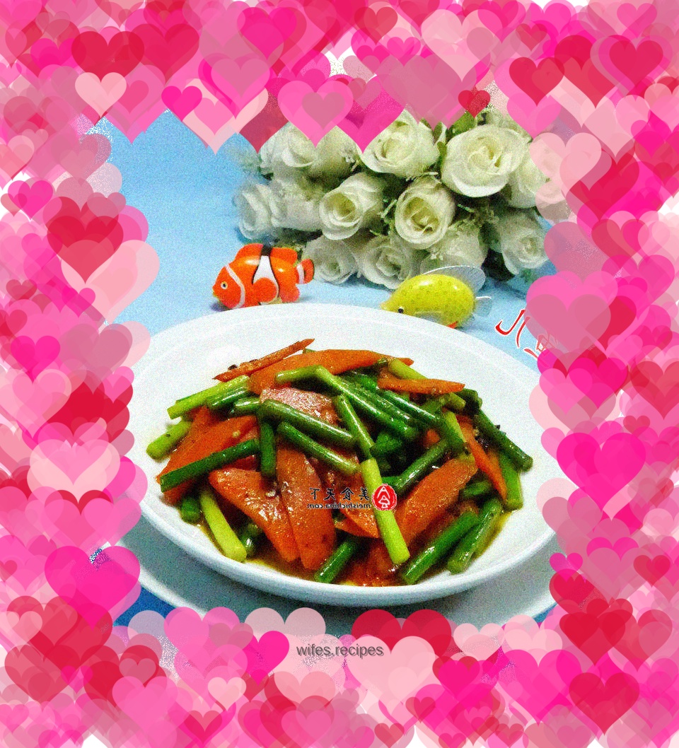 Stir-fried carrots with black bean paste and garlic sprouts