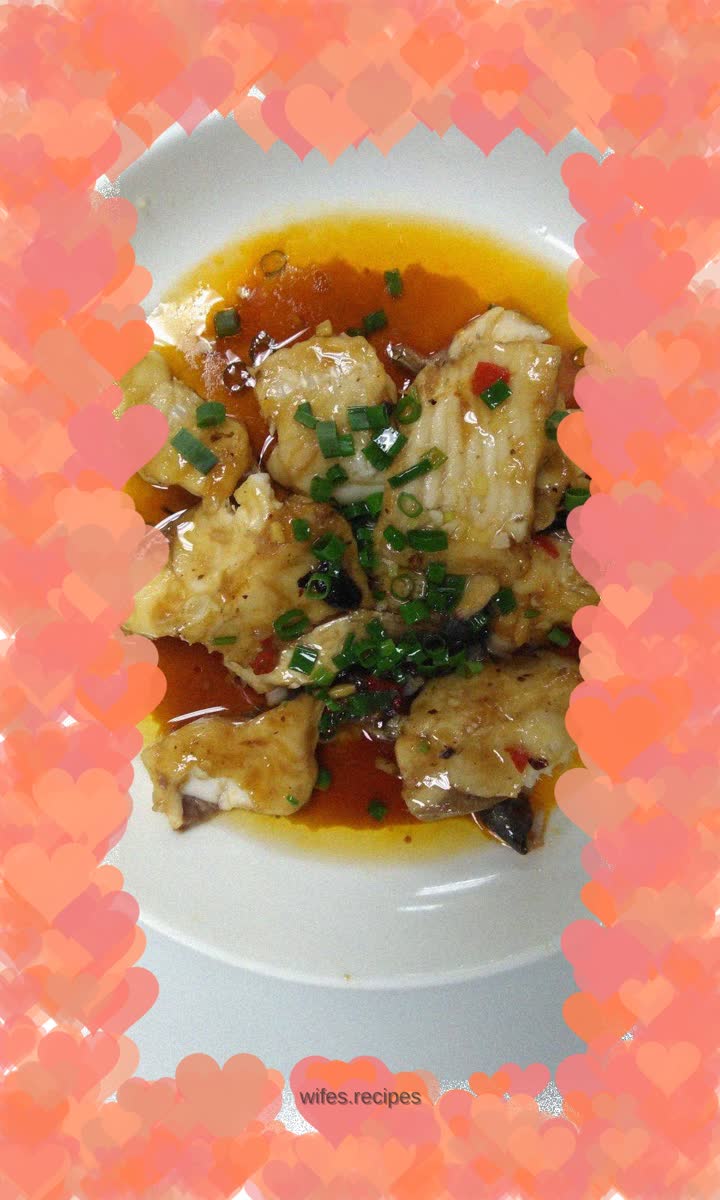 Steamed grass carp with black pepper