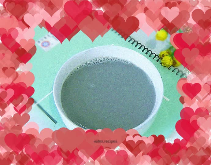 Black sesame soy milk