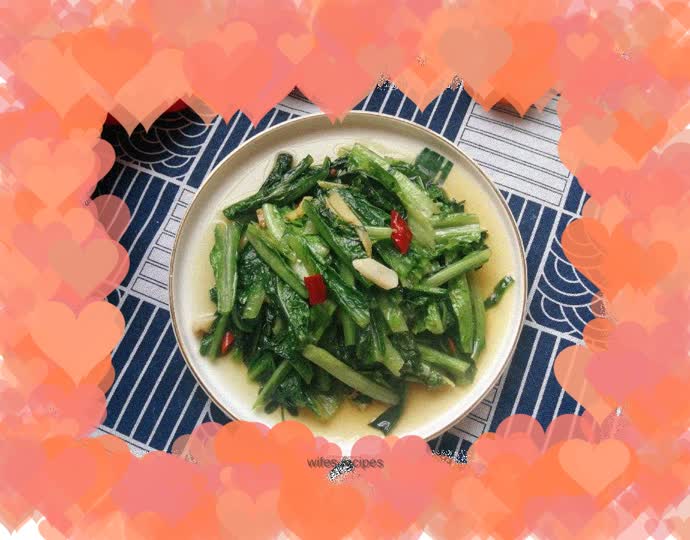 Stir-fried lettuce leaves