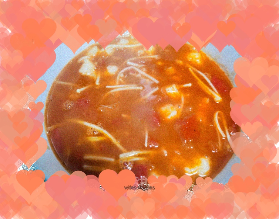 Appetizing tomato soup