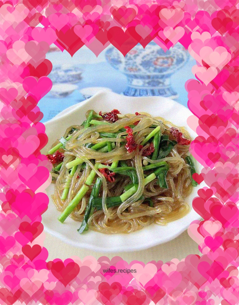 Fried vermicelli with chives