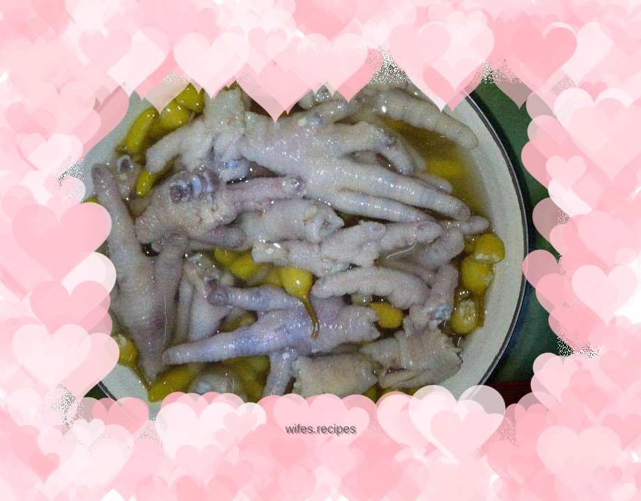 Pickled pepper chicken feet