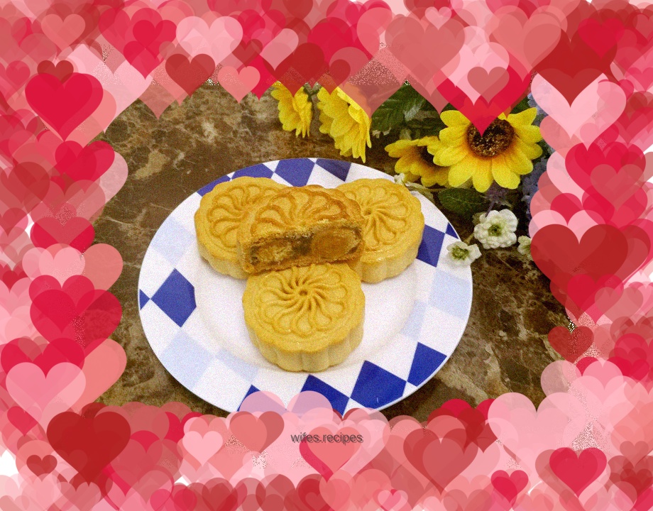 Double egg yolk mooncake