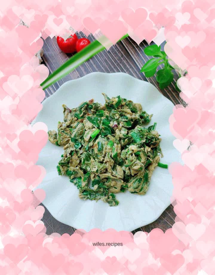 Fried eggs with chives and Chinese toon