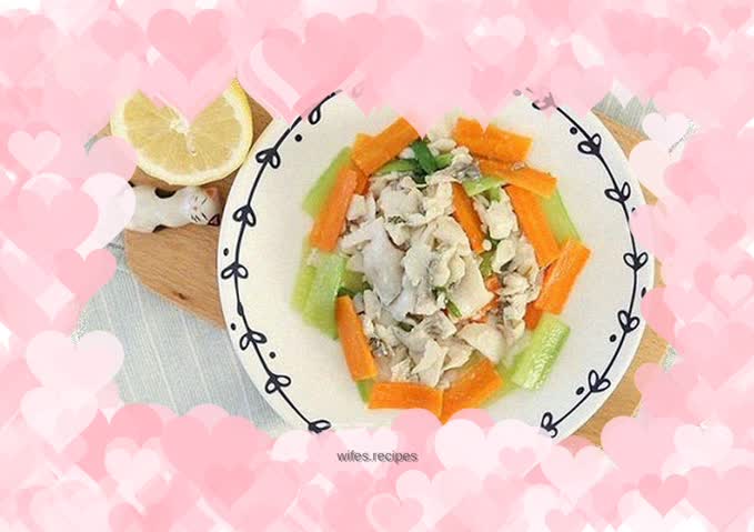 Stir-fried Golden Sand Bass Carp Fillet with Vegetables