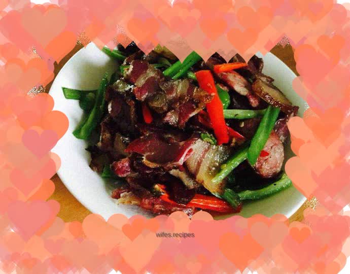 Fried sausage with Xiangxi bacon