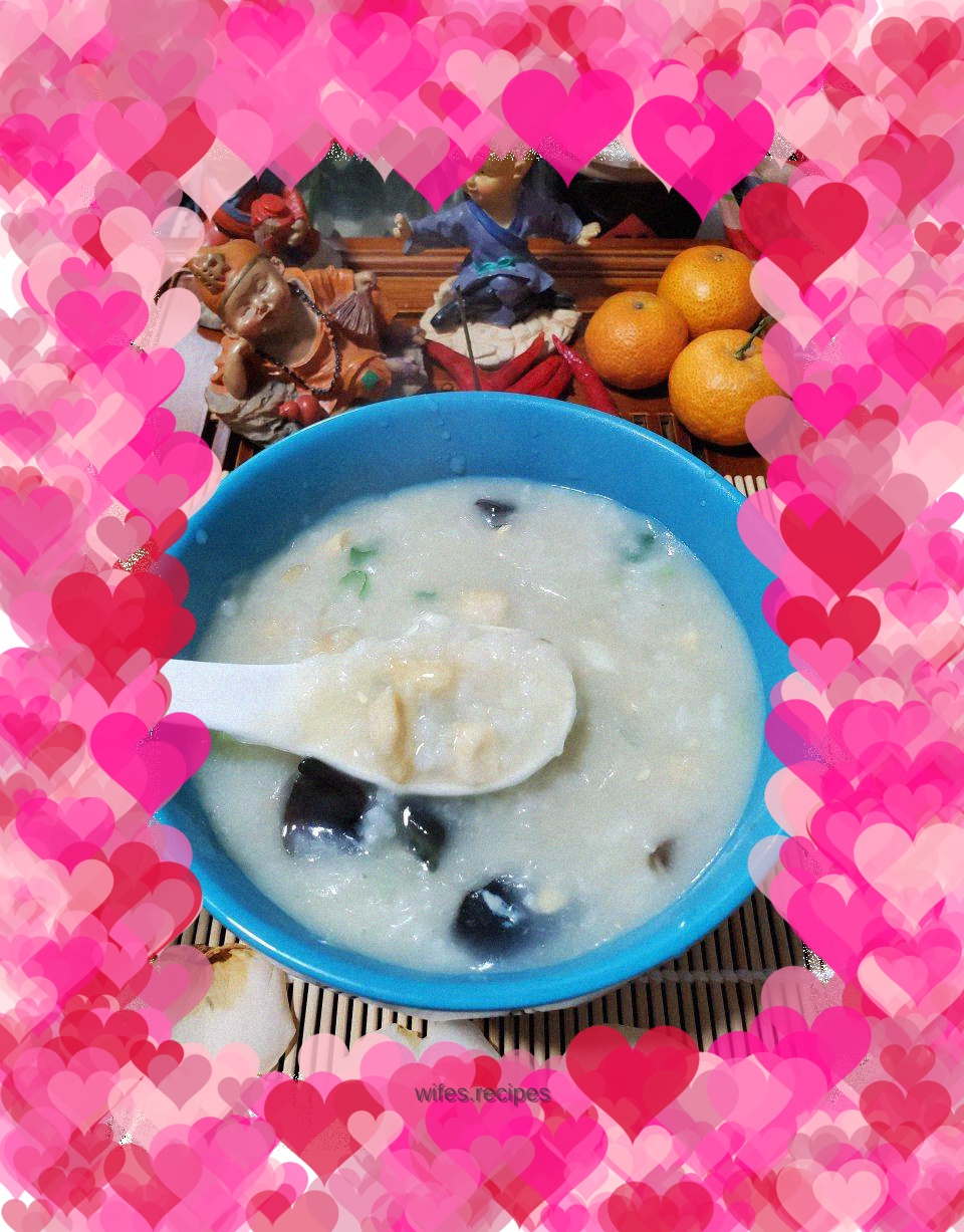 Smooth Chicken and Preserved Egg Porridge