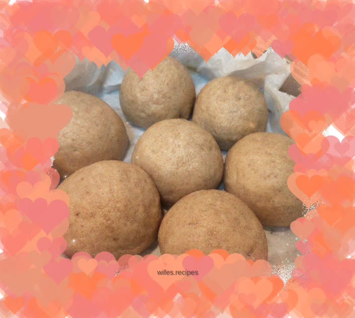 Whole wheat bean paste buns