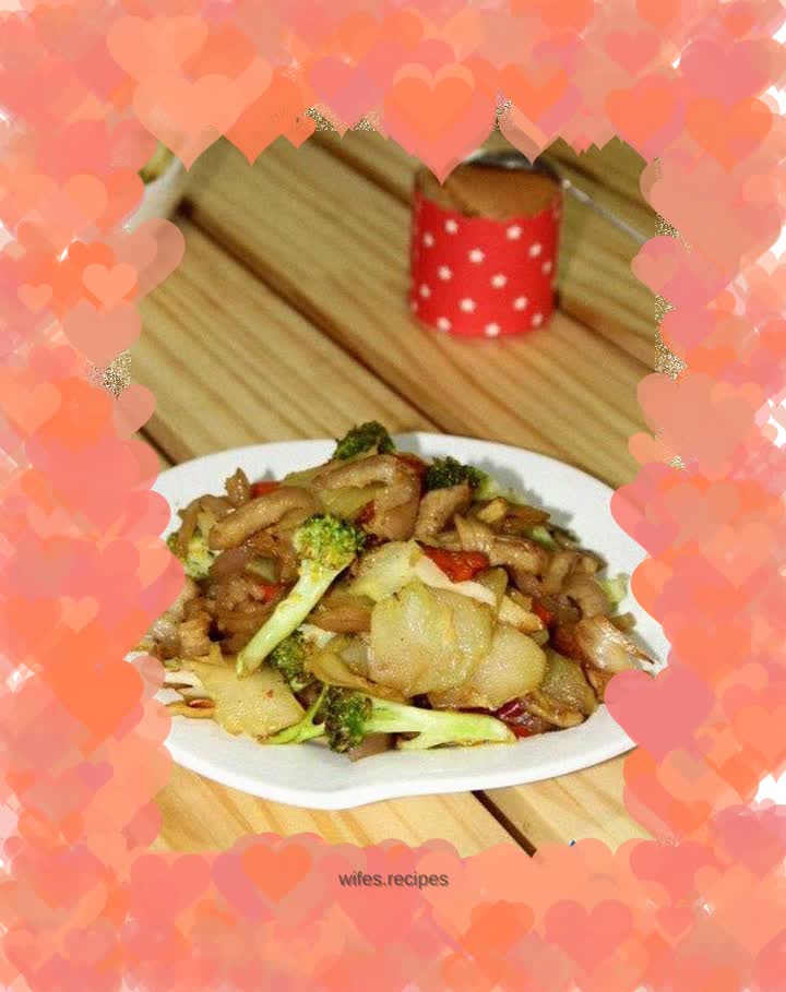 Stir-fried pork skin with broccoli