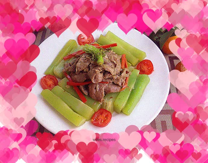 Stir-fried donkey meat slices with lettuce
