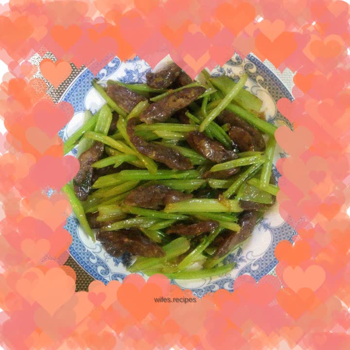 Stir-fried celery with dry sausage