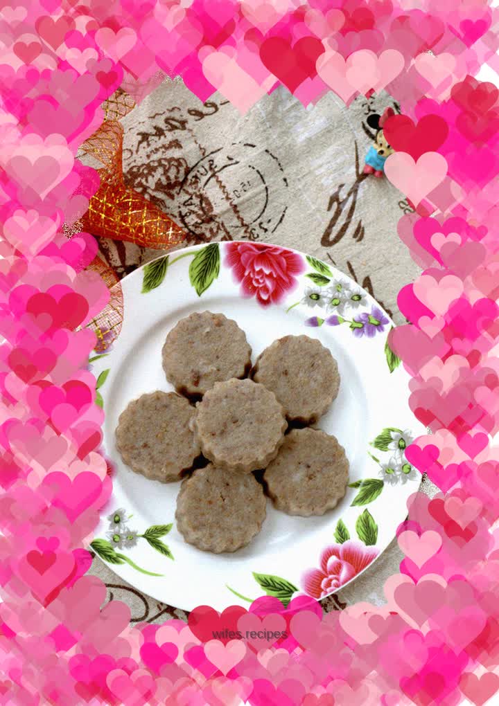 Soft and glutinous sesame water chestnut cake