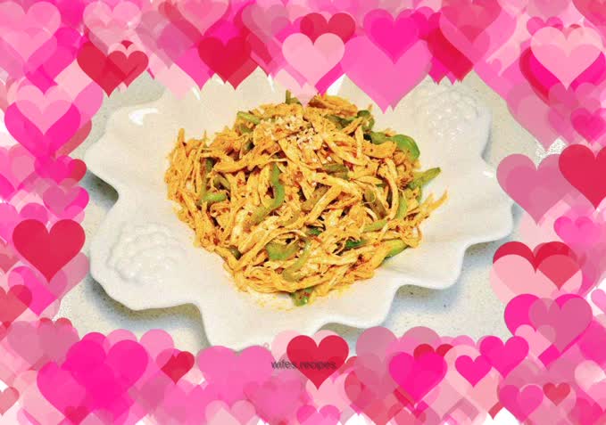 Spicy green pepper shredded chicken