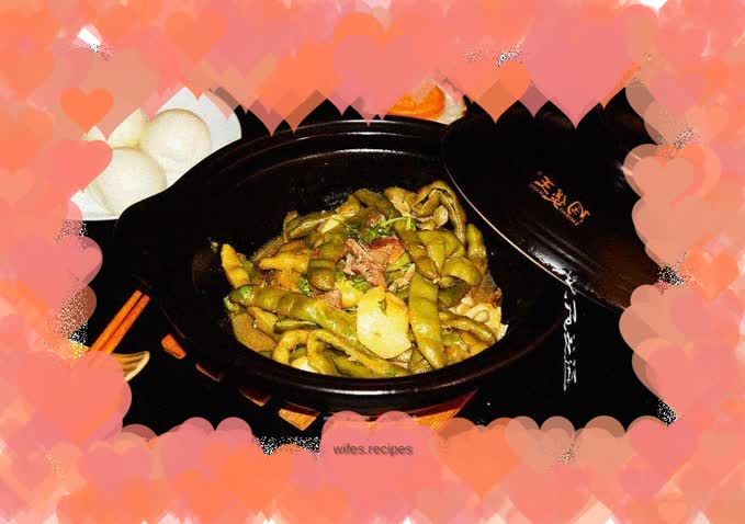 Beans stewed with potatoes