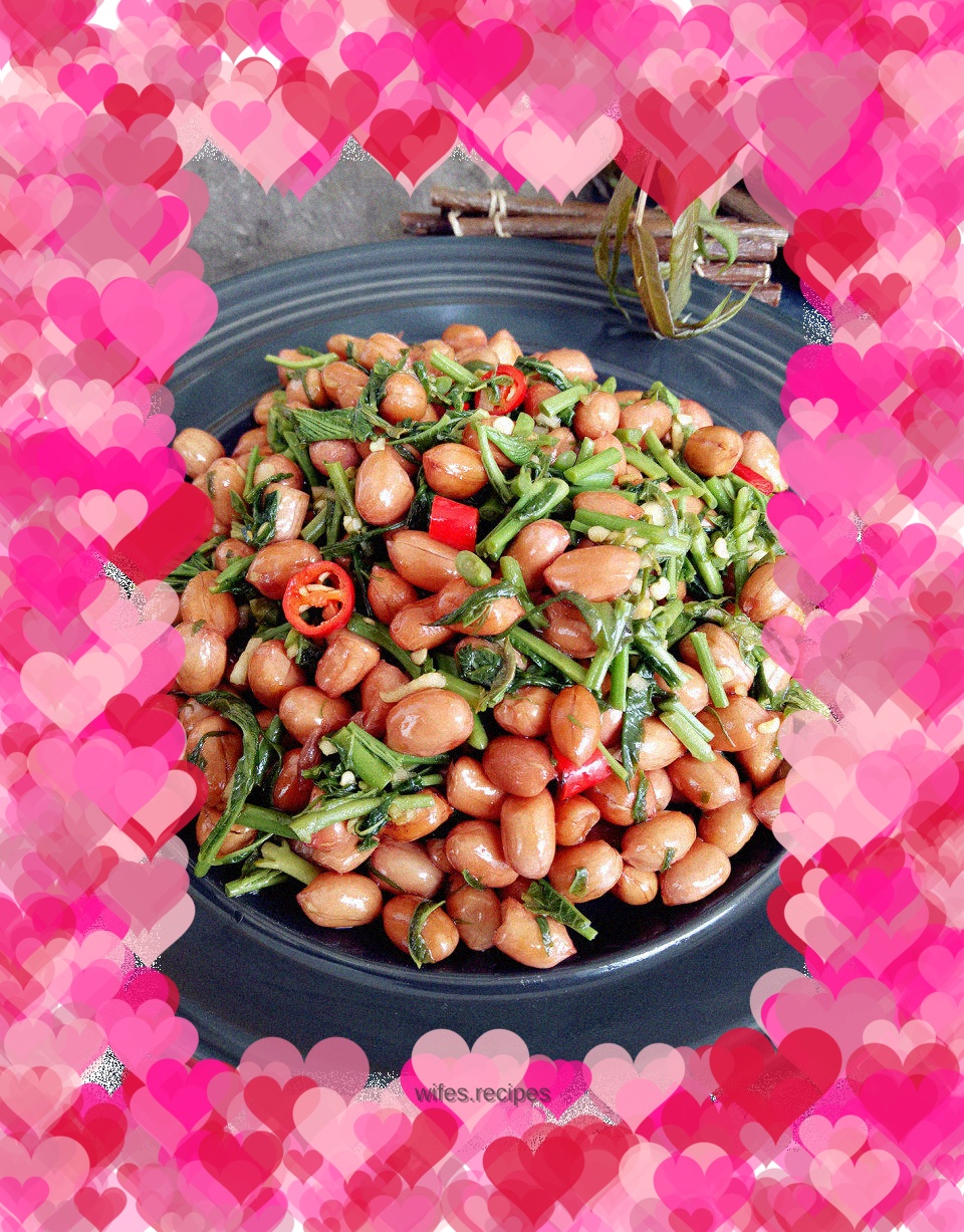 Toon mixed with peanuts