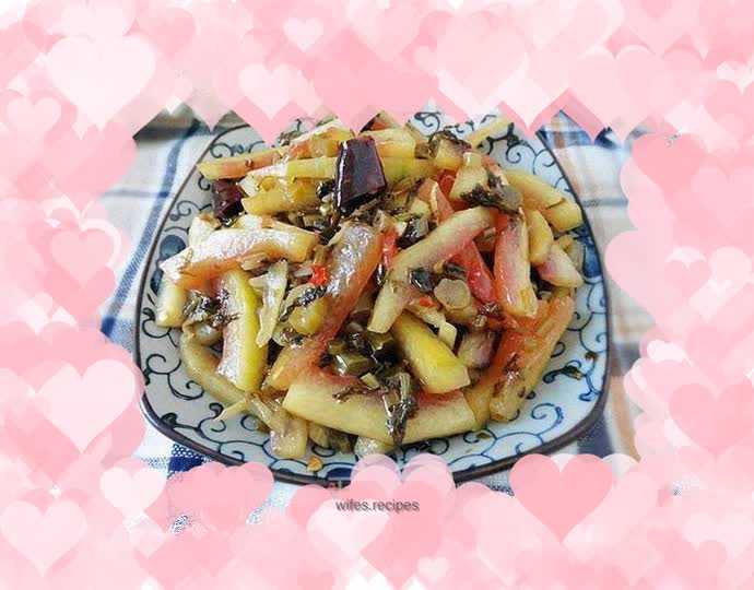 Stir-fried watermelon rind with pickled vegetables