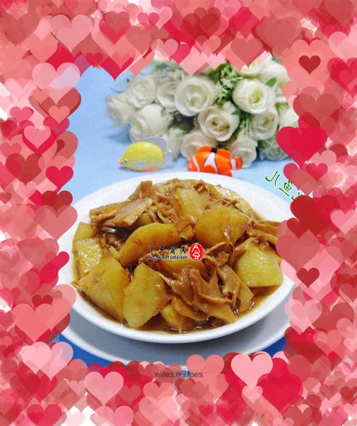 Braised potatoes with bamboo shoots
