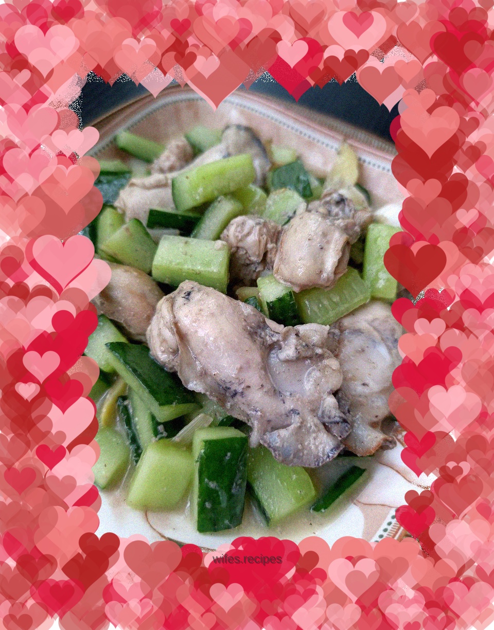 Stir-fried oyster meat with cucumber