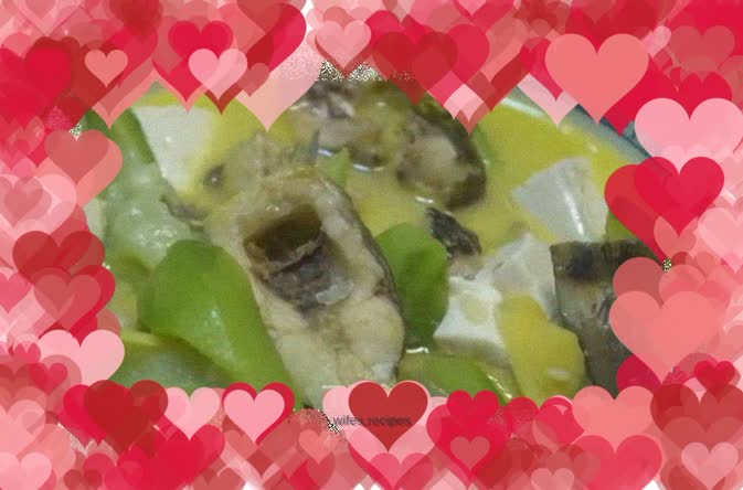 Yellow bone fish tofu soup