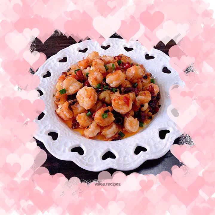 "Autumn Nourishes Yin and Moistens Lungs" Spicy Stir-fried Shrimp