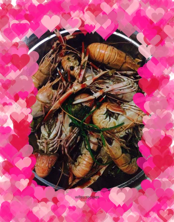 Spicy fried rickets shrimp "crayfish"