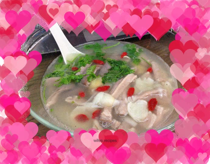 【Pork belly lily soup】
