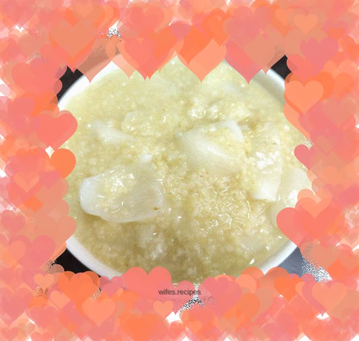 Millet, corn and lily porridge