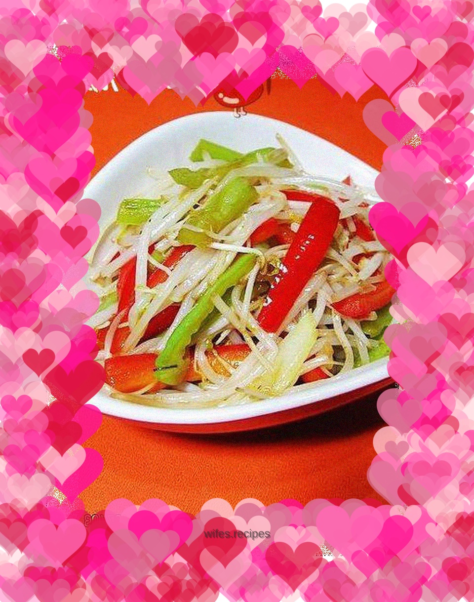 Mung bean sprouts with double pepper