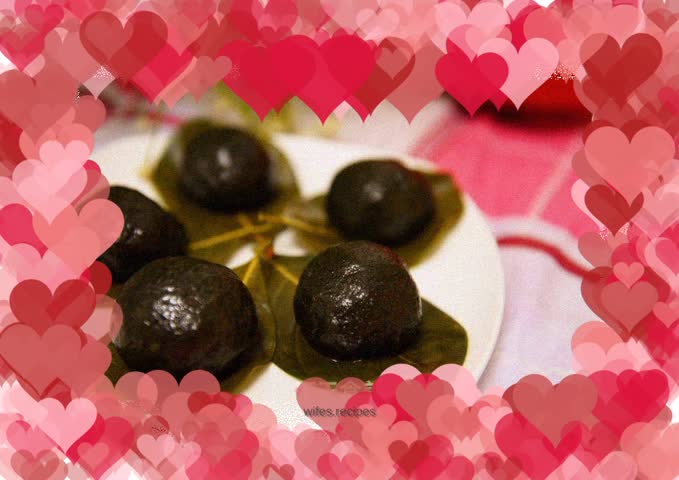 Big pineapple leaves