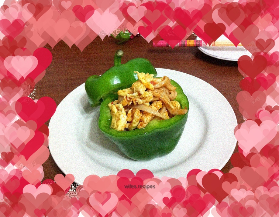 Scrambled Eggs with King Oyster Mushroom and Tomato