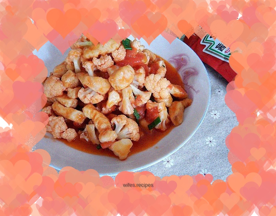 Sweet and sour taste: cauliflower chicken with tomato sauce