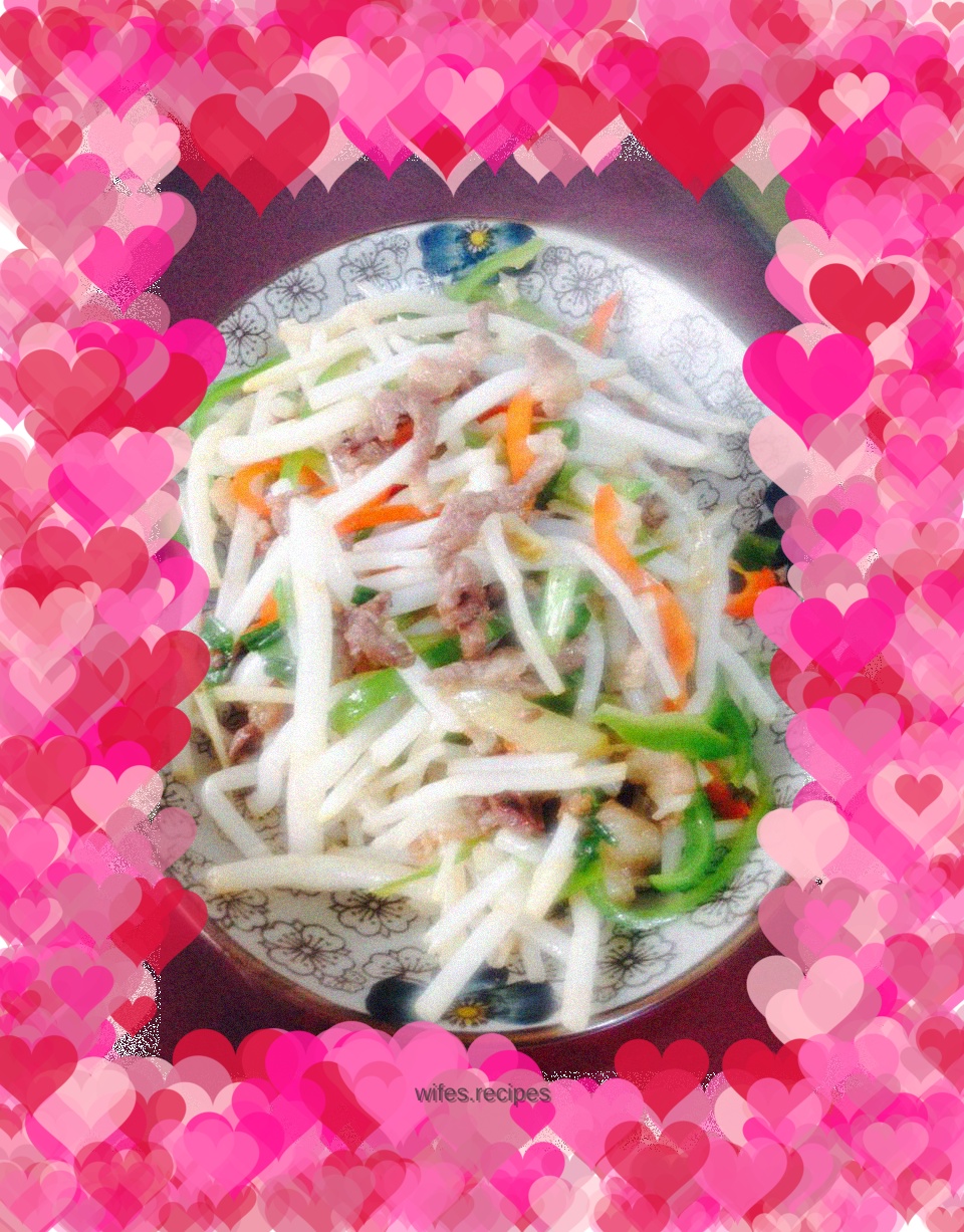 Stir-fried mutton shreds with silver bars