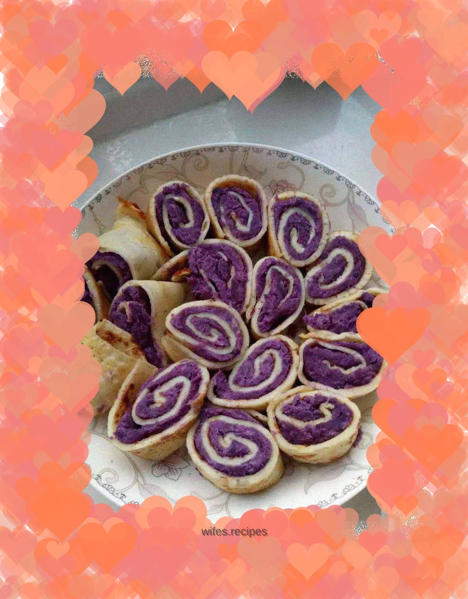 Milk, egg and purple potato rolls