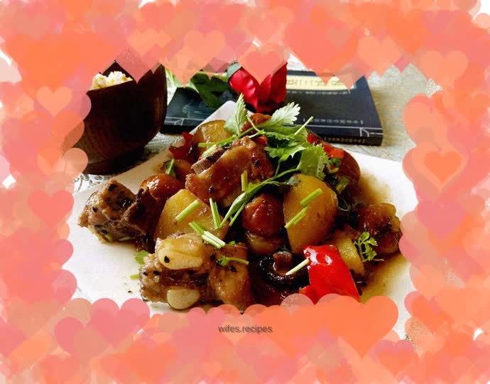 Stir-fried pork ribs with chestnuts and potatoes