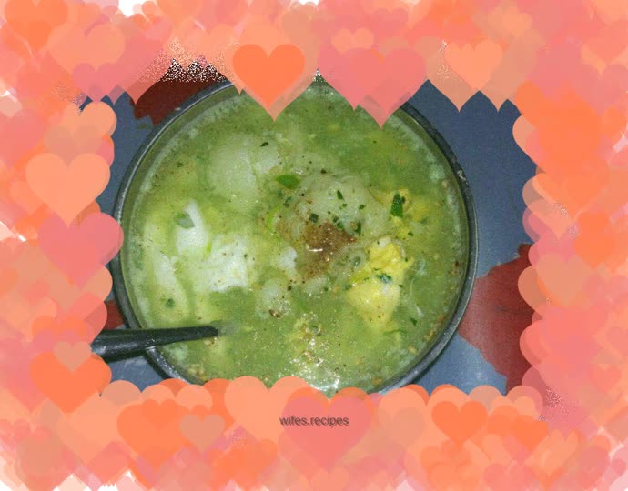 Spinach flower egg noodles as complementary food for babies over 6 months old