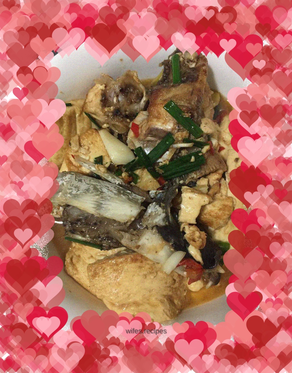 Fish head stewed with tofu