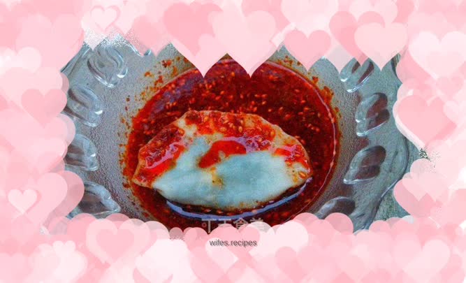 Red oil shepherd's purse dumplings