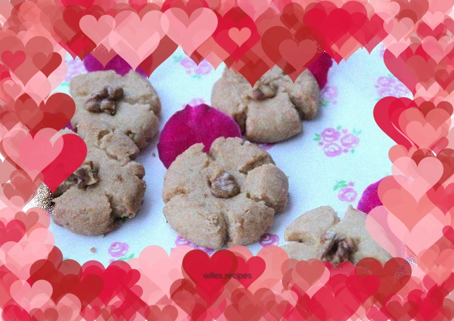 Like a flower [walnut cake]